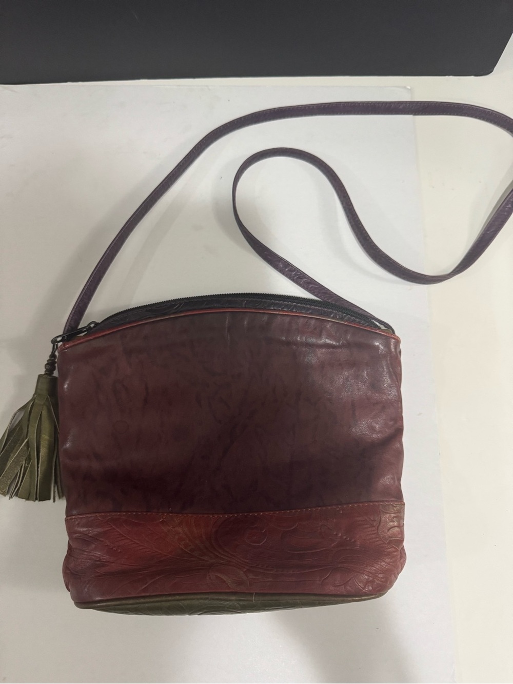 Vintage 70s Gayle Anderson Designs Leather Crossbody in Deep Wine with Tassel